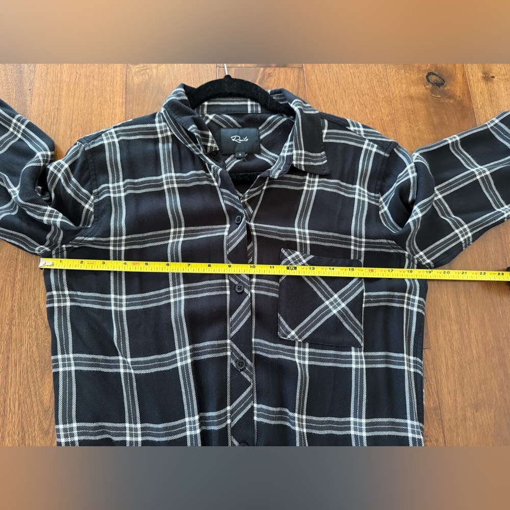 Rails Hunter Plaid Flannel Button Shirt - Picture 6 of 8